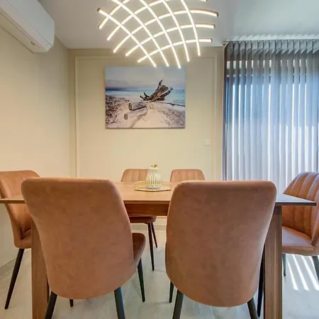 2 Bedroom Terrace & Side Sea Views, 3 Min To *