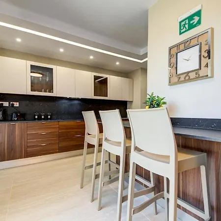 2 Bedroom Terrace & Side Sea Views, 3 Min To * 斯利马