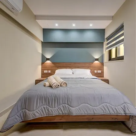 2 Bedroom Terrace & Side Sea Views, 3 Min To *