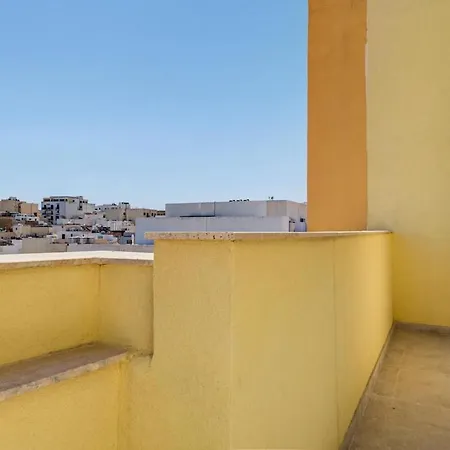 2 Bedroom Terrace & Side Sea Views, 3 Min To * 斯利马