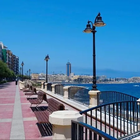 公寓 2 Bedroom Terrace & Side Sea Views, 3 Min To 斯利马